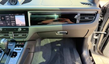 2022 Porsche Macan full