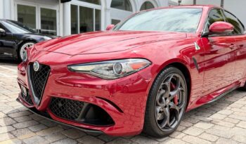 2017 Alfa Romeo Giulia Quadrifoglio full