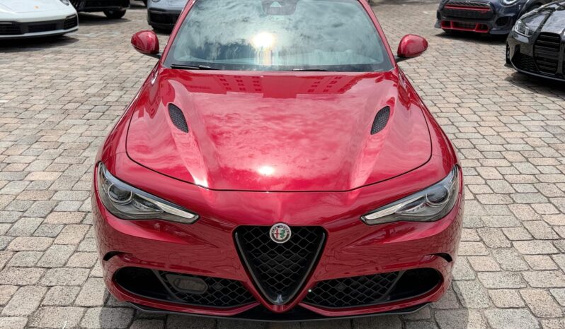 2017 Alfa Romeo Giulia Quadrifoglio full