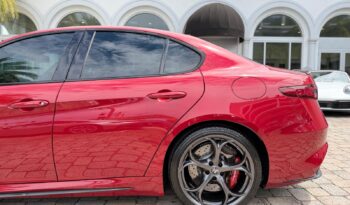 2017 Alfa Romeo Giulia Quadrifoglio full