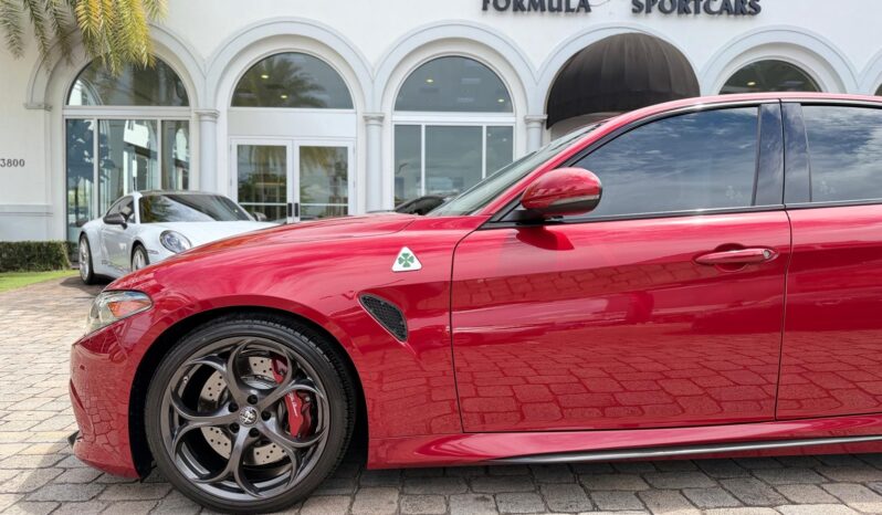 2017 Alfa Romeo Giulia Quadrifoglio full