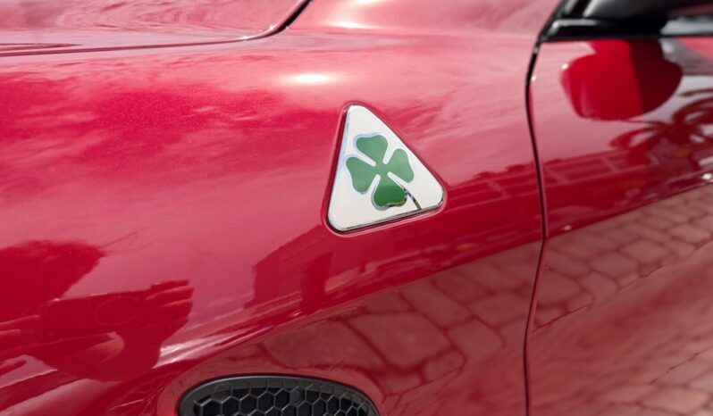 2017 Alfa Romeo Giulia Quadrifoglio full