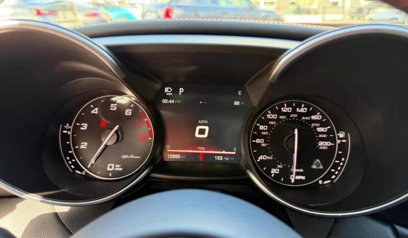 2017 Alfa Romeo Giulia Quadrifoglio full