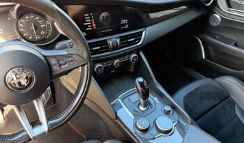 2017 Alfa Romeo Giulia Quadrifoglio full