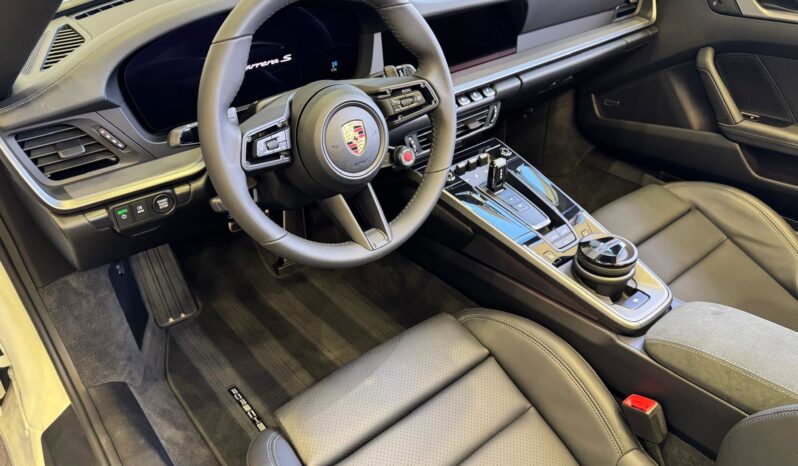 2026 Porsche 911 Carrera S Cabriolet full
