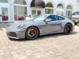 2026 Porsche 911 Carrera 4 GTS
