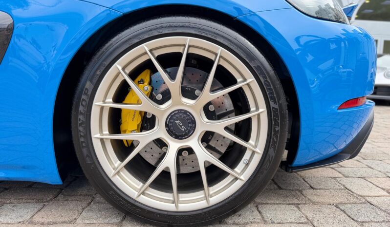 2025 Porsche 718 Spyder RS full
