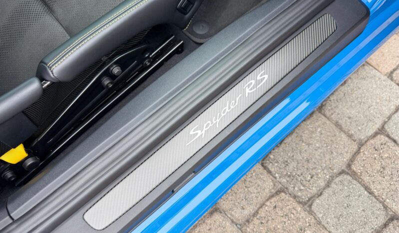 2025 Porsche 718 Spyder RS full