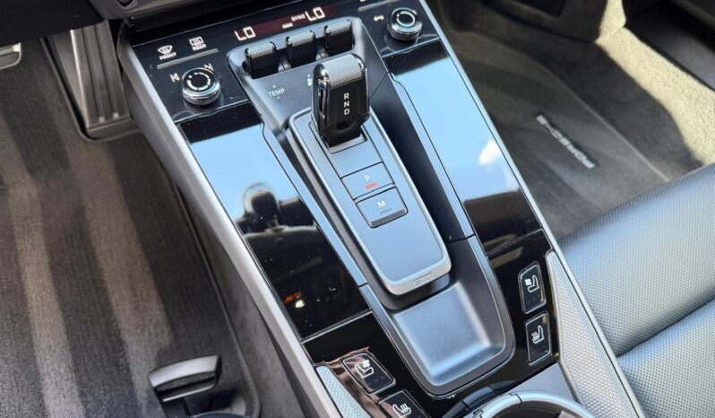 2023 Porsche 911 Carrera full