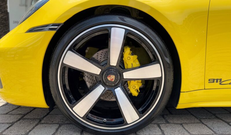 2022 Porsche 911 Carrera full