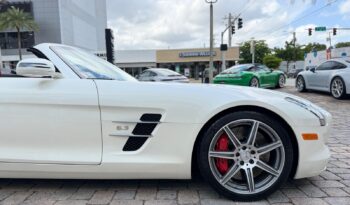 2012 Mercedes-Benz SLS AMG Roadster full