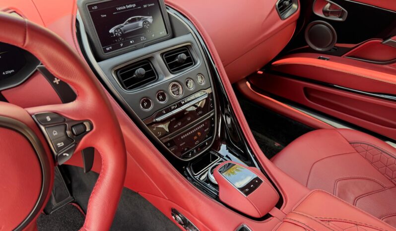 2020 Aston Martin DBS Superleggera full