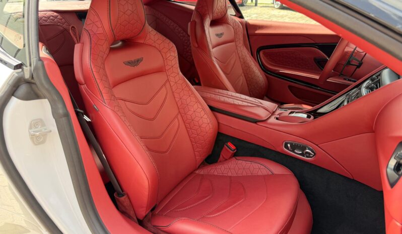 2020 Aston Martin DBS Superleggera full