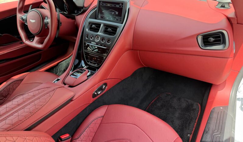 2020 Aston Martin DBS Superleggera full