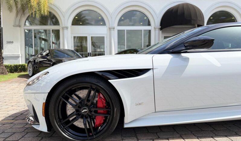 2020 Aston Martin DBS Superleggera full