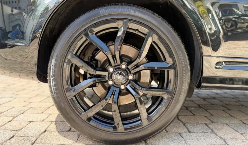 2022 Land Rover Range Rover Sport SVR full