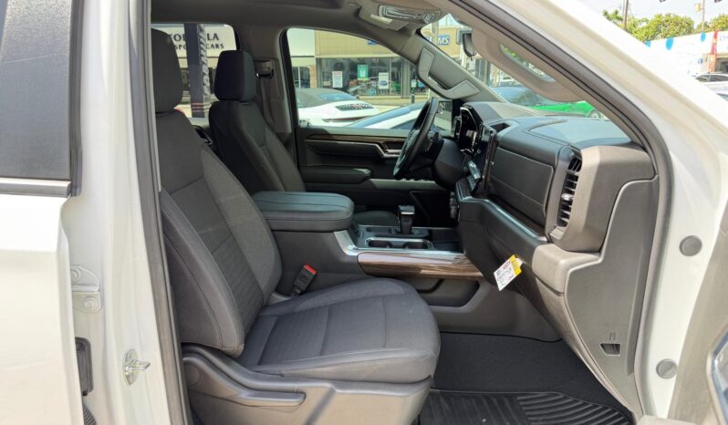 2025 Chevrolet Silverado 1500 RST RWD full