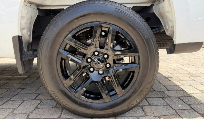 2025 Chevrolet Silverado 1500 RST RWD full