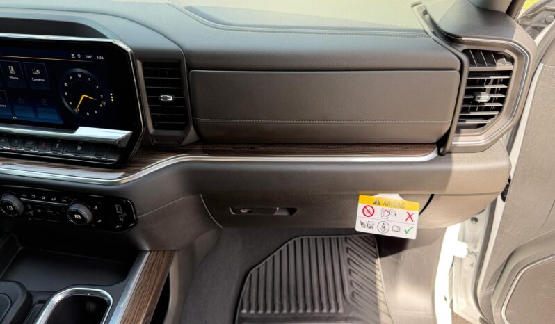2025 Chevrolet Silverado 1500 RST RWD full