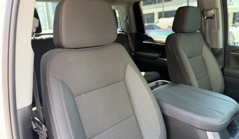 2025 Chevrolet Silverado 1500 RST RWD full