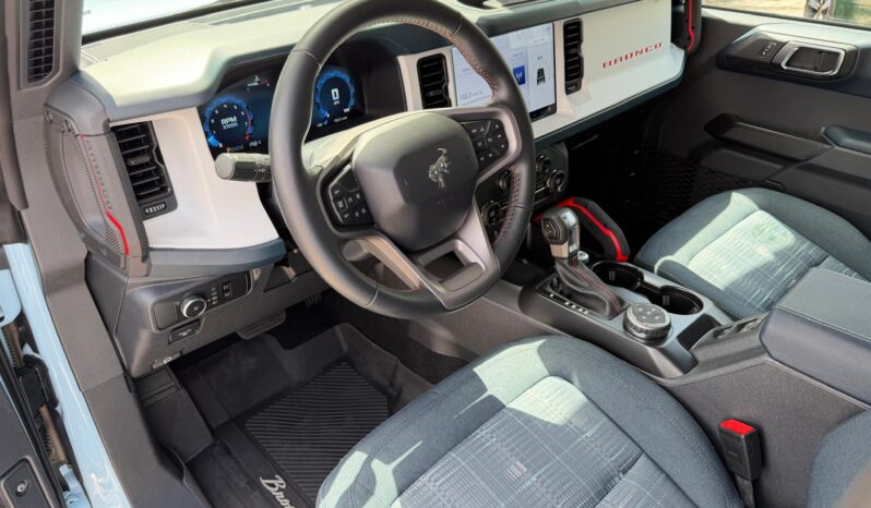 2025 Ford Bronco Heritage Edition full