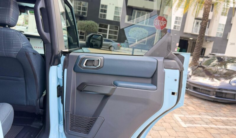 2025 Ford Bronco Heritage Edition full