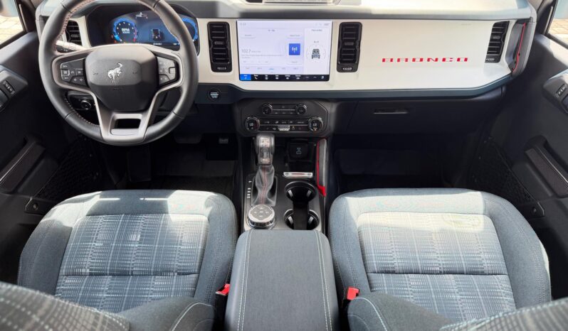 2025 Ford Bronco Heritage Edition full
