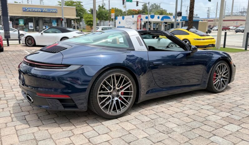 2022 Porsche 911 Targa 4S full