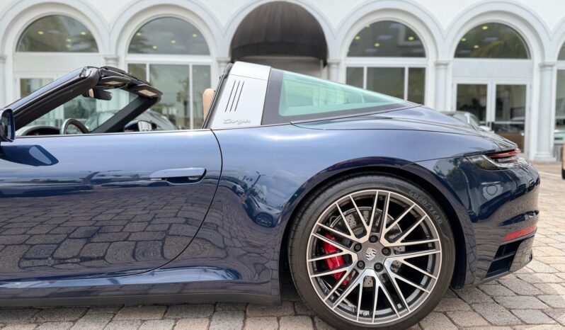 2022 Porsche 911 Targa 4S full