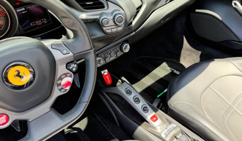 2017 Ferrari 488 Spider full