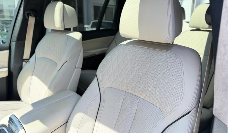 2024 BMW X7 M60i full