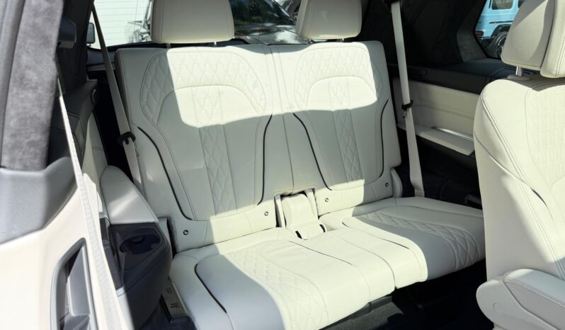 2024 BMW X7 M60i full
