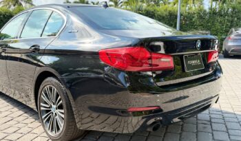 2019 BMW 5 Series 530e iPerformance full