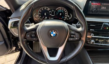 2019 BMW 5 Series 530e iPerformance full