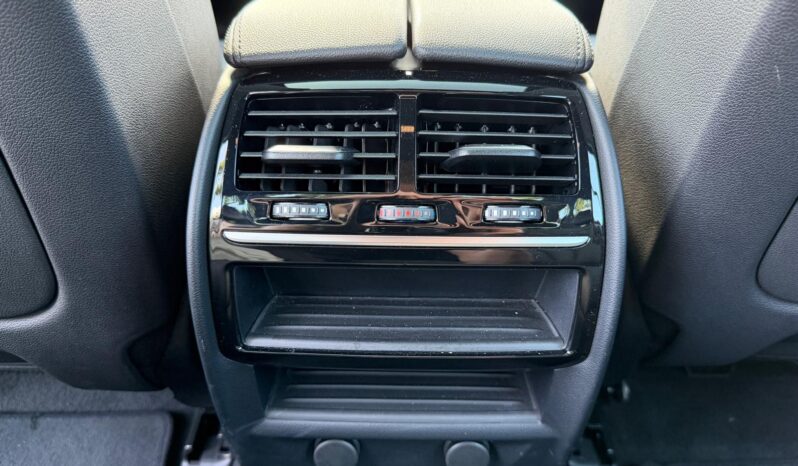 2019 BMW 5 Series 530e iPerformance full