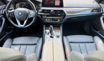 2019 BMW 5 Series 530e iPerformance full