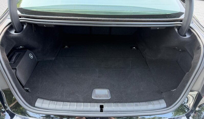 2019 BMW 5 Series 530e iPerformance full