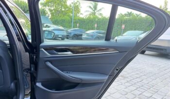 2019 BMW 5 Series 530e iPerformance full