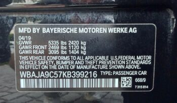2019 BMW 5 Series 530e iPerformance full