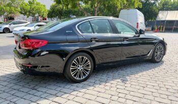 2019 BMW 5 Series 530e iPerformance full