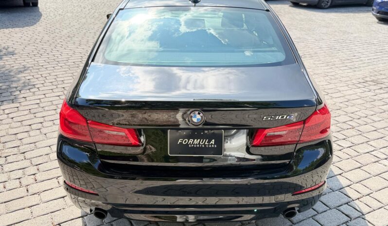 2019 BMW 5 Series 530e iPerformance full