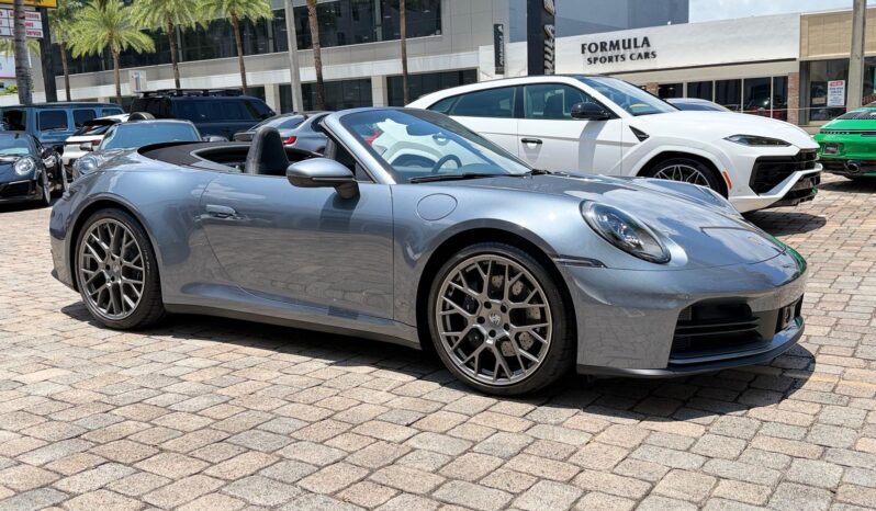 2026 Porsche 911 Carrera Cabriolet full