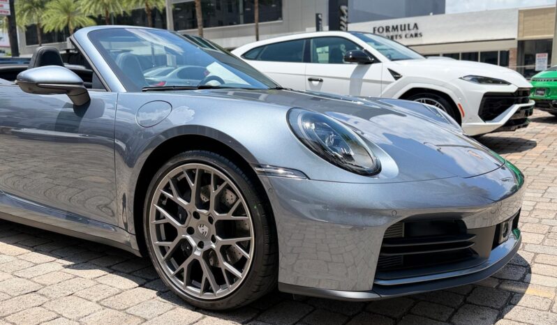 2026 Porsche 911 Carrera Cabriolet full