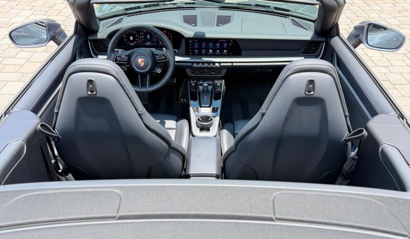 2026 Porsche 911 Carrera Cabriolet full