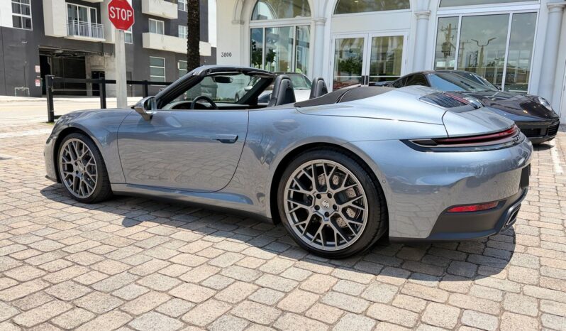 2026 Porsche 911 Carrera Cabriolet full