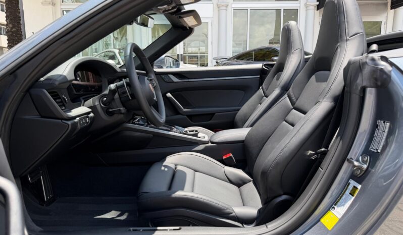 2026 Porsche 911 Carrera Cabriolet full