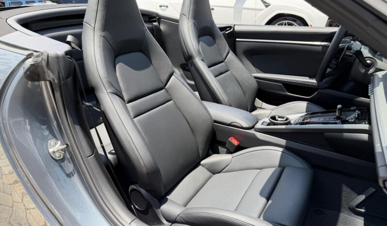 2026 Porsche 911 Carrera Cabriolet full