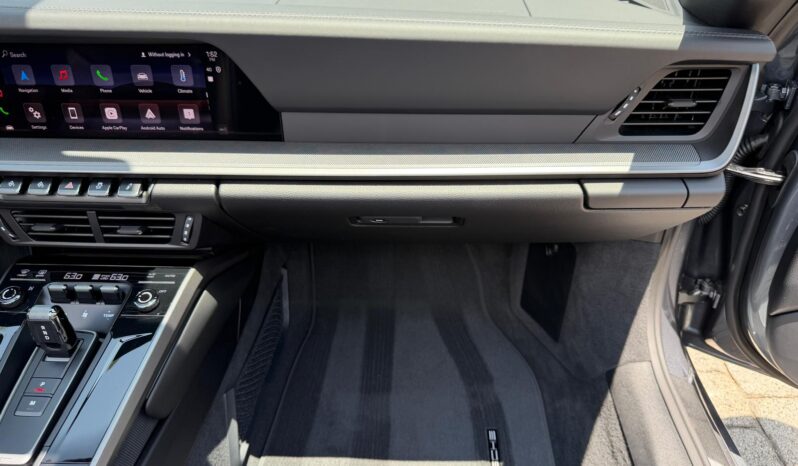 2026 Porsche 911 Carrera Cabriolet full