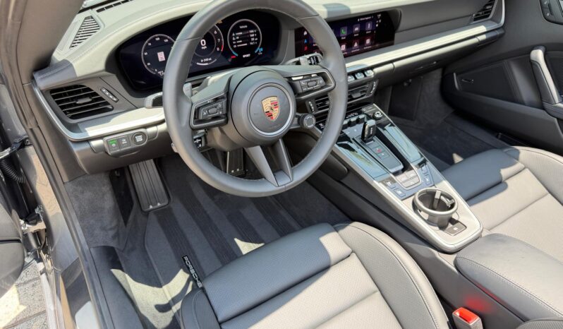 2026 Porsche 911 Carrera Cabriolet full