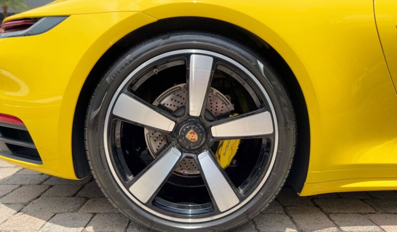2022 Porsche 911 Carrera full